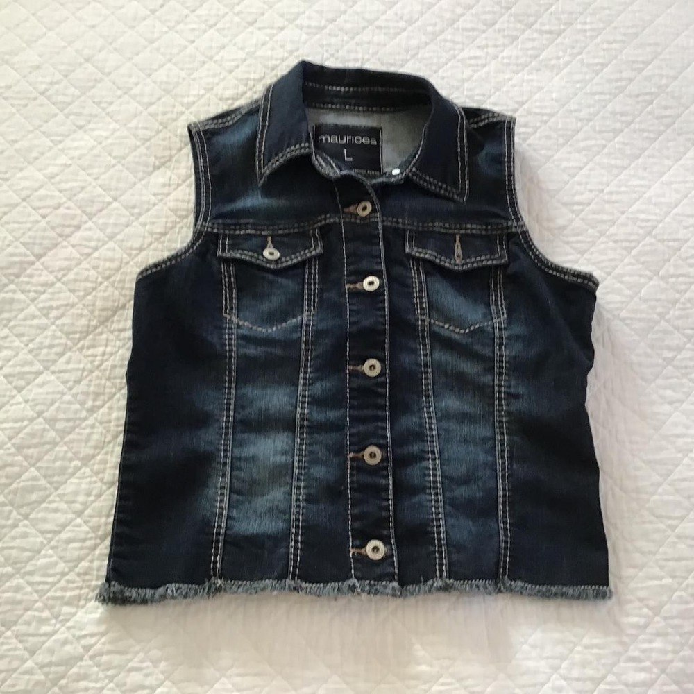 Maurices Womens Dark Wash Denim Vest Frayed Hem Button Front Sz L Western Summer - Picture 2 of 6